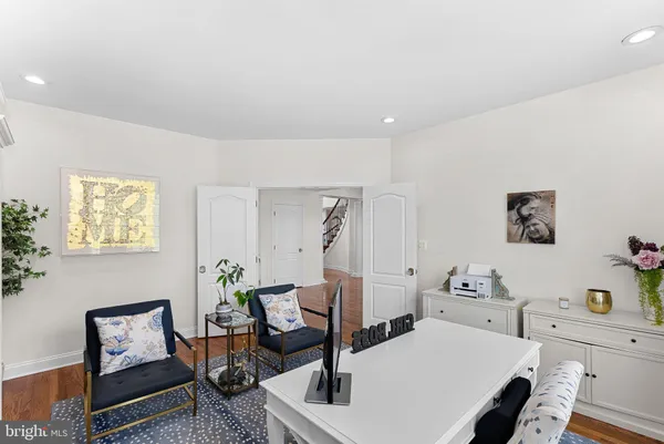 $1,895,000 | 15064 Barlow Drive, Waterford, VA 20197