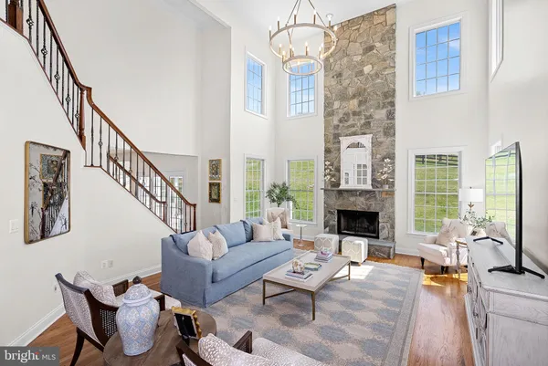 $1,895,000 | 15064 Barlow Drive, Waterford, VA 20197