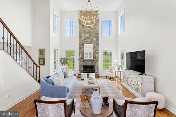 $1,895,000 | 15064 Barlow Drive, Waterford, VA 20197
