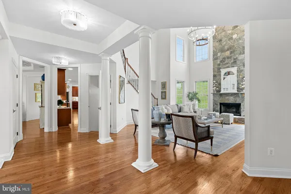 $1,895,000 | 15064 Barlow Drive, Waterford, VA 20197