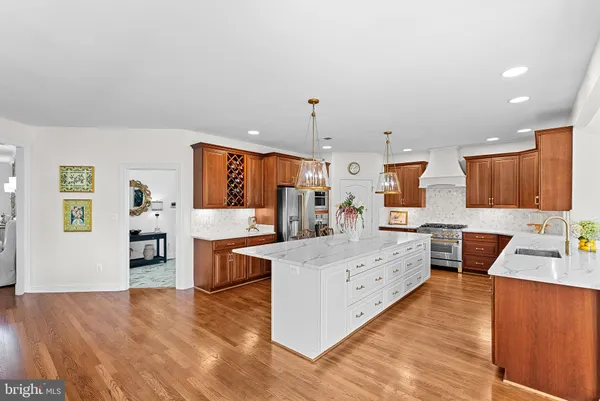 $1,895,000 | 15064 Barlow Drive, Waterford, VA 20197