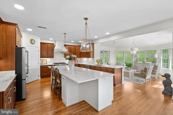 $1,895,000 | 15064 Barlow Drive, Waterford, VA 20197