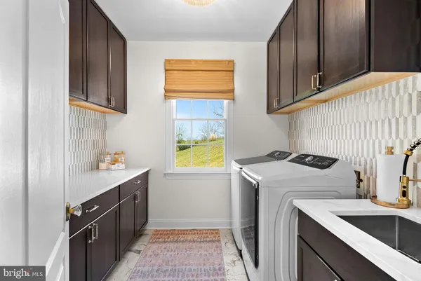 $1,895,000 | 15064 Barlow Drive, Waterford, VA 20197