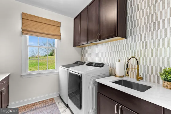 $1,895,000 | 15064 Barlow Drive, Waterford, VA 20197