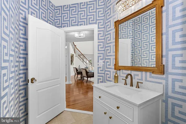 $1,895,000 | 15064 Barlow Drive, Waterford, VA 20197