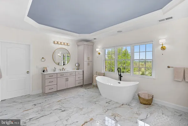 $1,895,000 | 15064 Barlow Drive, Waterford, VA 20197