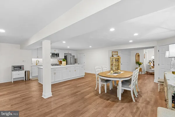 $1,895,000 | 15064 Barlow Drive, Waterford, VA 20197