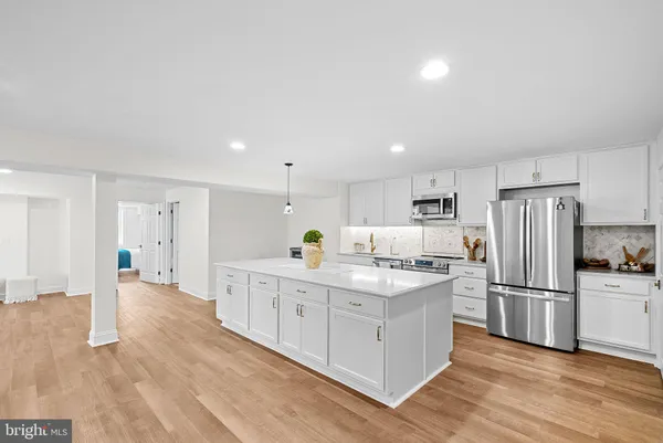 $1,895,000 | 15064 Barlow Drive, Waterford, VA 20197