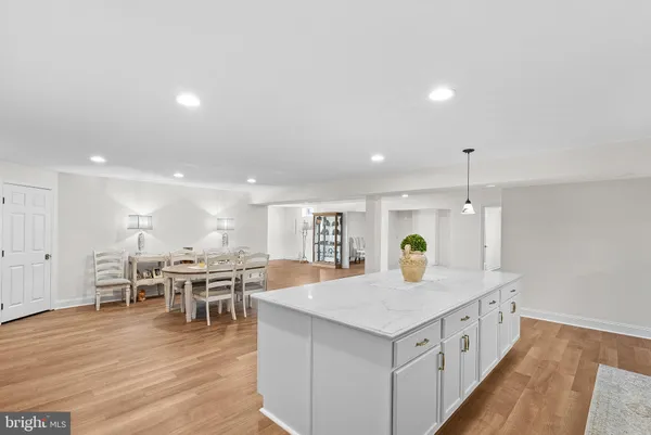 $1,895,000 | 15064 Barlow Drive, Waterford, VA 20197