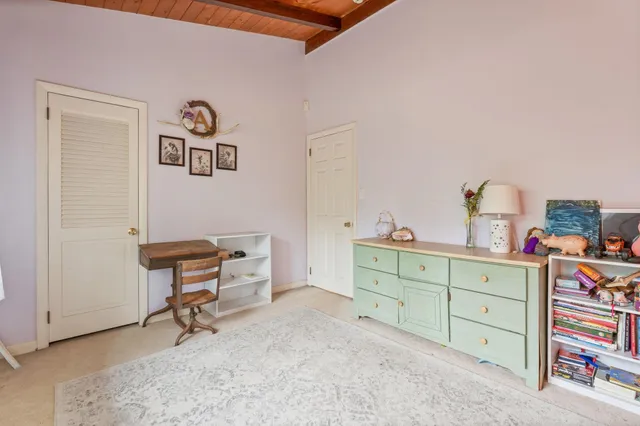 $899,000 | 4 Trow Road, Mont Vernon, NH 03057