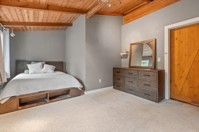 $899,000 | 4 Trow Road, Mont Vernon, NH 03057