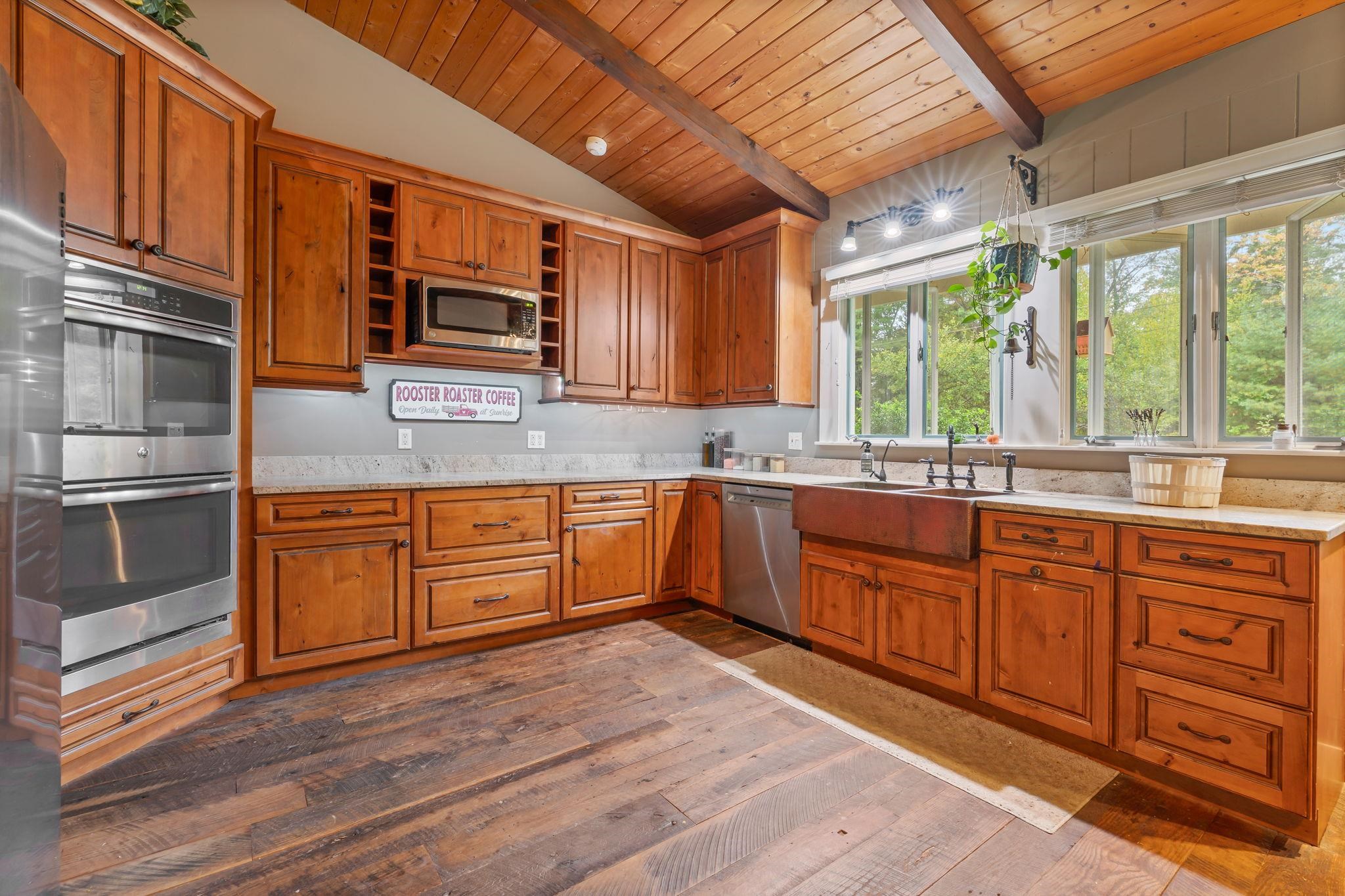 4 Trow Road Mont Vernon, NH 03057 - Photo 4 of 57