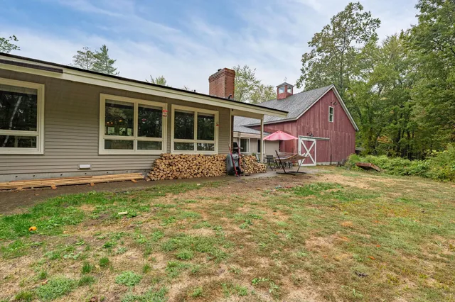 $899,000 | 4 Trow Road, Mont Vernon, NH 03057