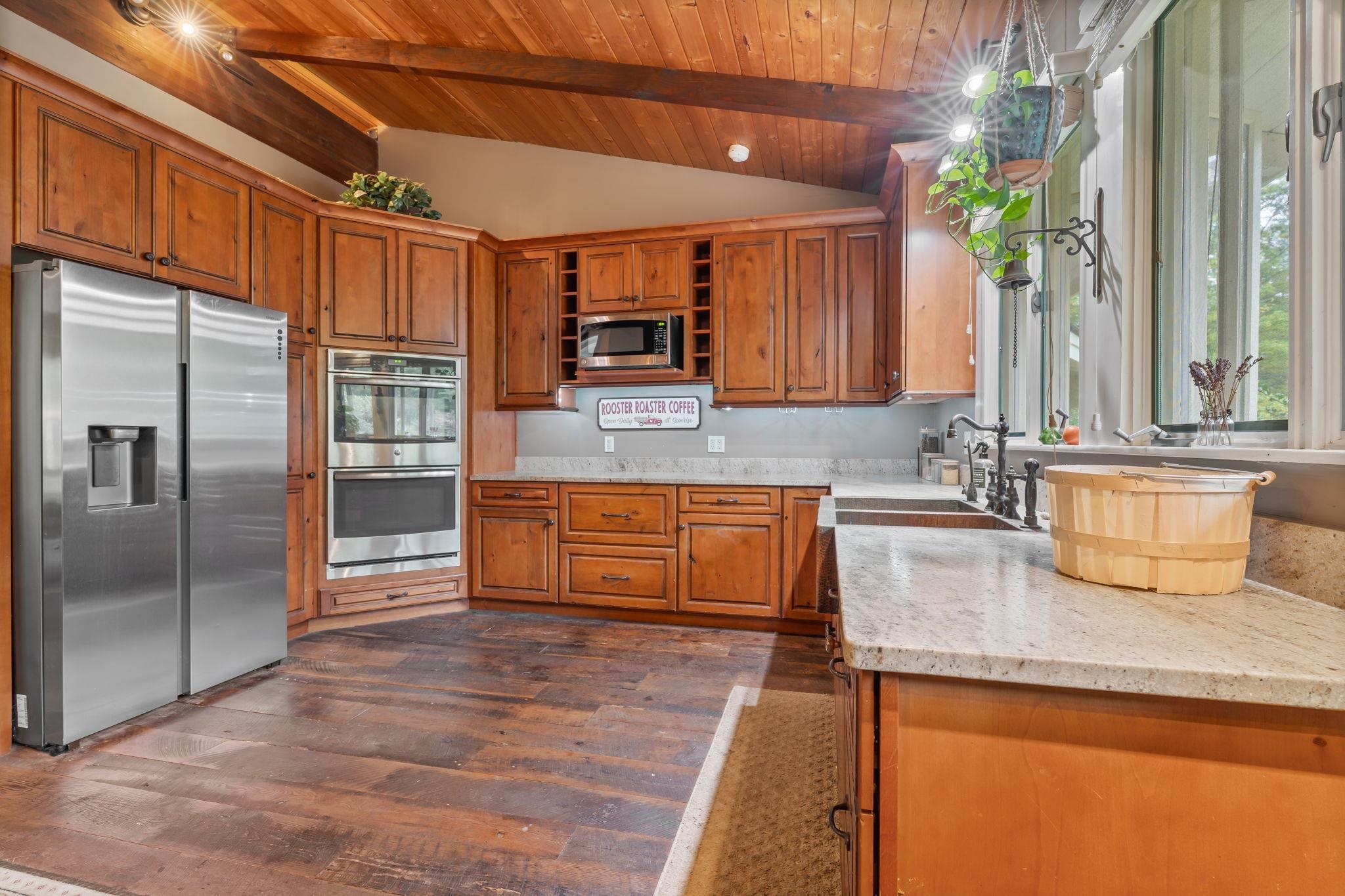 4 Trow Road Mont Vernon, NH 03057 - Photo 5 of 57