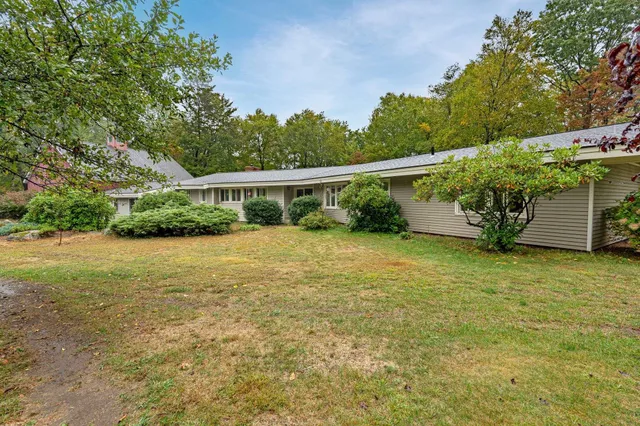 $899,000 | 4 Trow Road, Mont Vernon, NH 03057