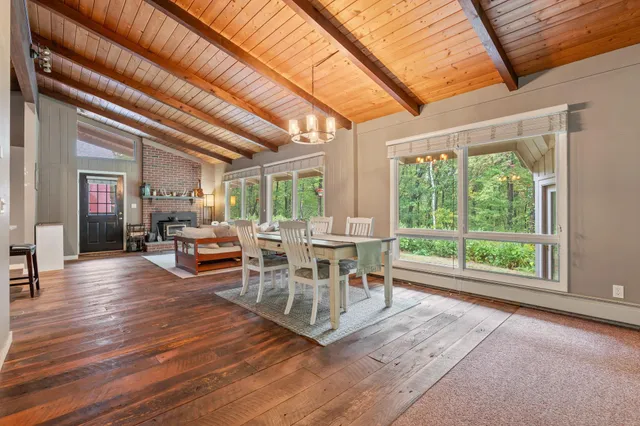 $899,000 | 4 Trow Road, Mont Vernon, NH 03057