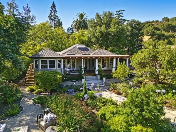 $3,895,000 | 810 Glencrag Way, Woodside, CA 94062