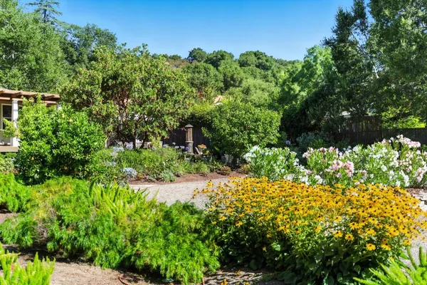 $3,895,000 | 810 Glencrag Way, Woodside, CA 94062