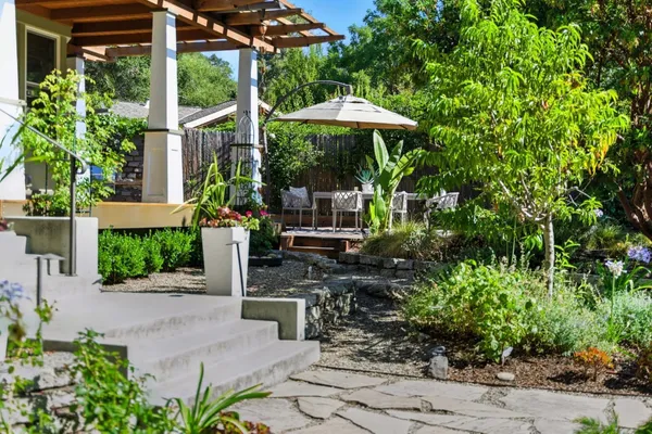$3,895,000 | 810 Glencrag Way, Woodside, CA 94062