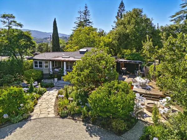 $3,895,000 | 810 Glencrag Way, Woodside, CA 94062