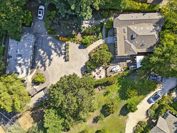 $3,895,000 | 810 Glencrag Way, Woodside, CA 94062