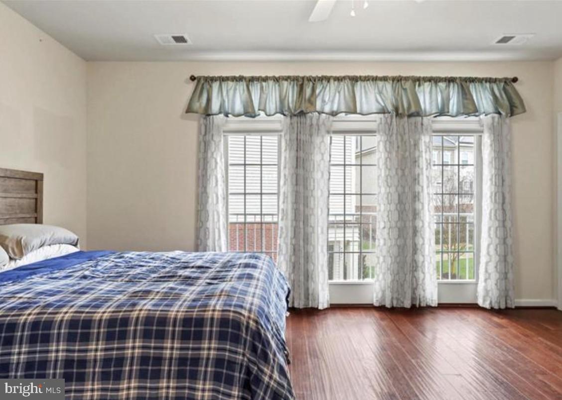 4843 Dane Ridge Circle Woodbridge, VA 22193 - Photo 10 of 24 Bright and airy bedroom with large windows.
