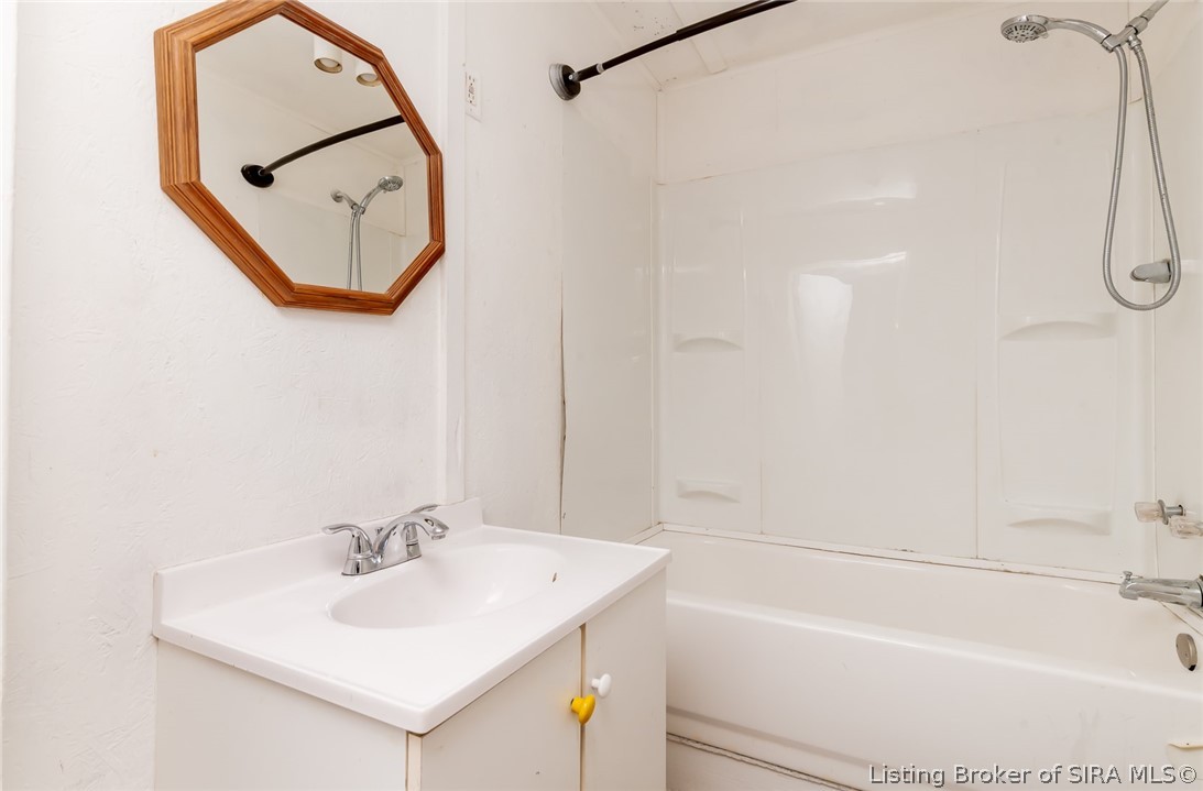 733 Mann Avenue Austin, IN 47102 - Photo 26 of 37