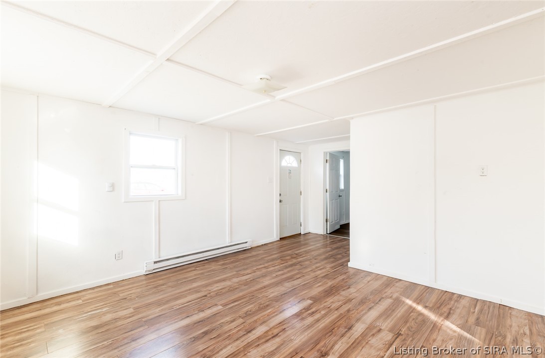 733 Mann Avenue Austin, IN 47102 - Photo 7 of 37