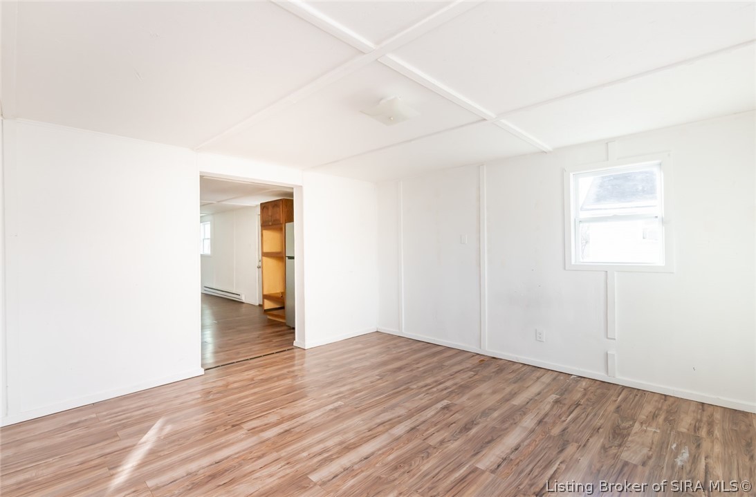 733 Mann Avenue Austin, IN 47102 - Photo 9 of 37