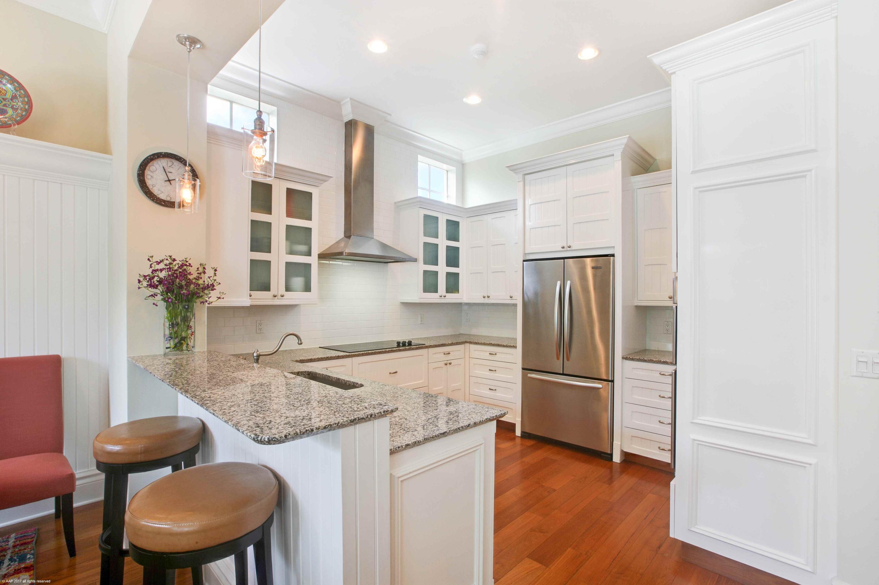 510 Northeast Wavecrest Way Boca Raton, FL 33432 - Photo 11 of 40 KITCHEN