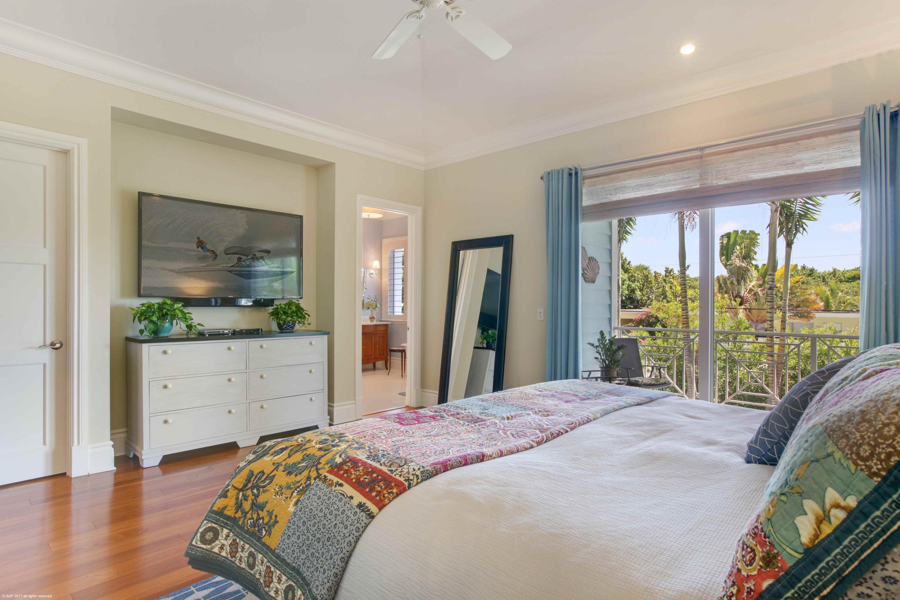 510 Northeast Wavecrest Way Boca Raton, FL 33432 - Photo 22 of 40 MASTER BEDROOM