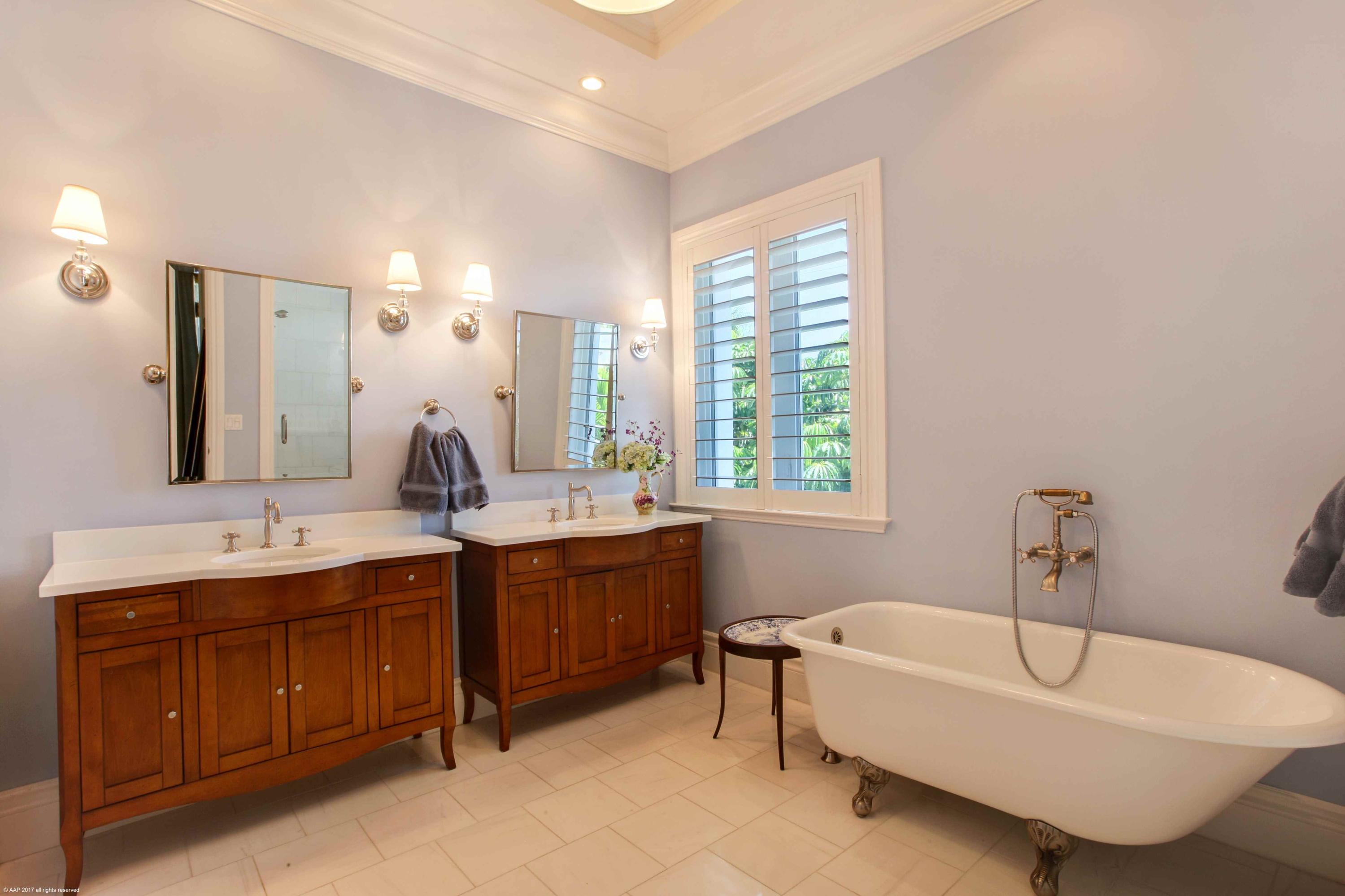 510 Northeast Wavecrest Way Boca Raton, FL 33432 - Photo 23 of 40 MASTER BATH