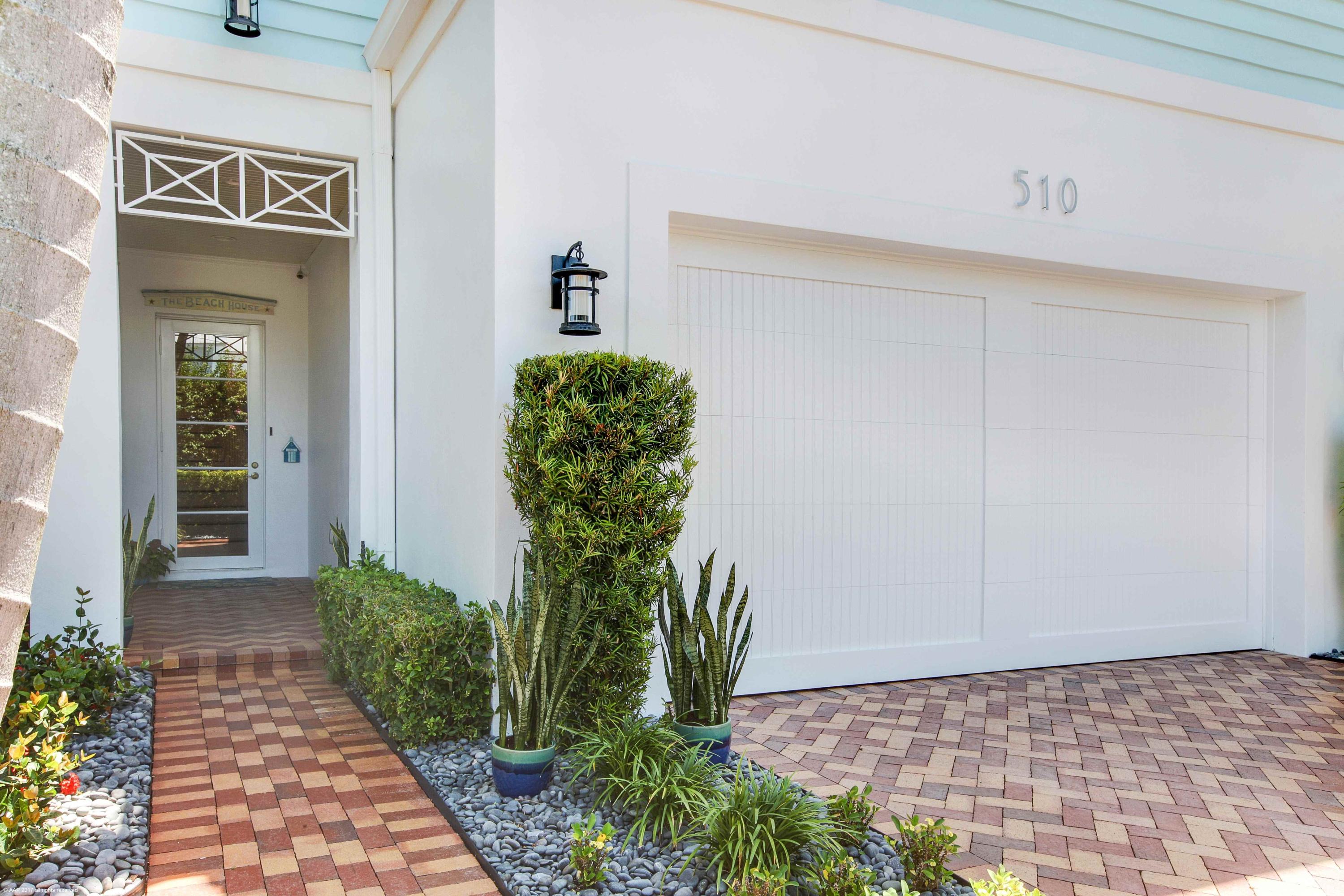 510 Northeast Wavecrest Way Boca Raton, FL 33432 - Photo 4 of 40 ENTRANCE