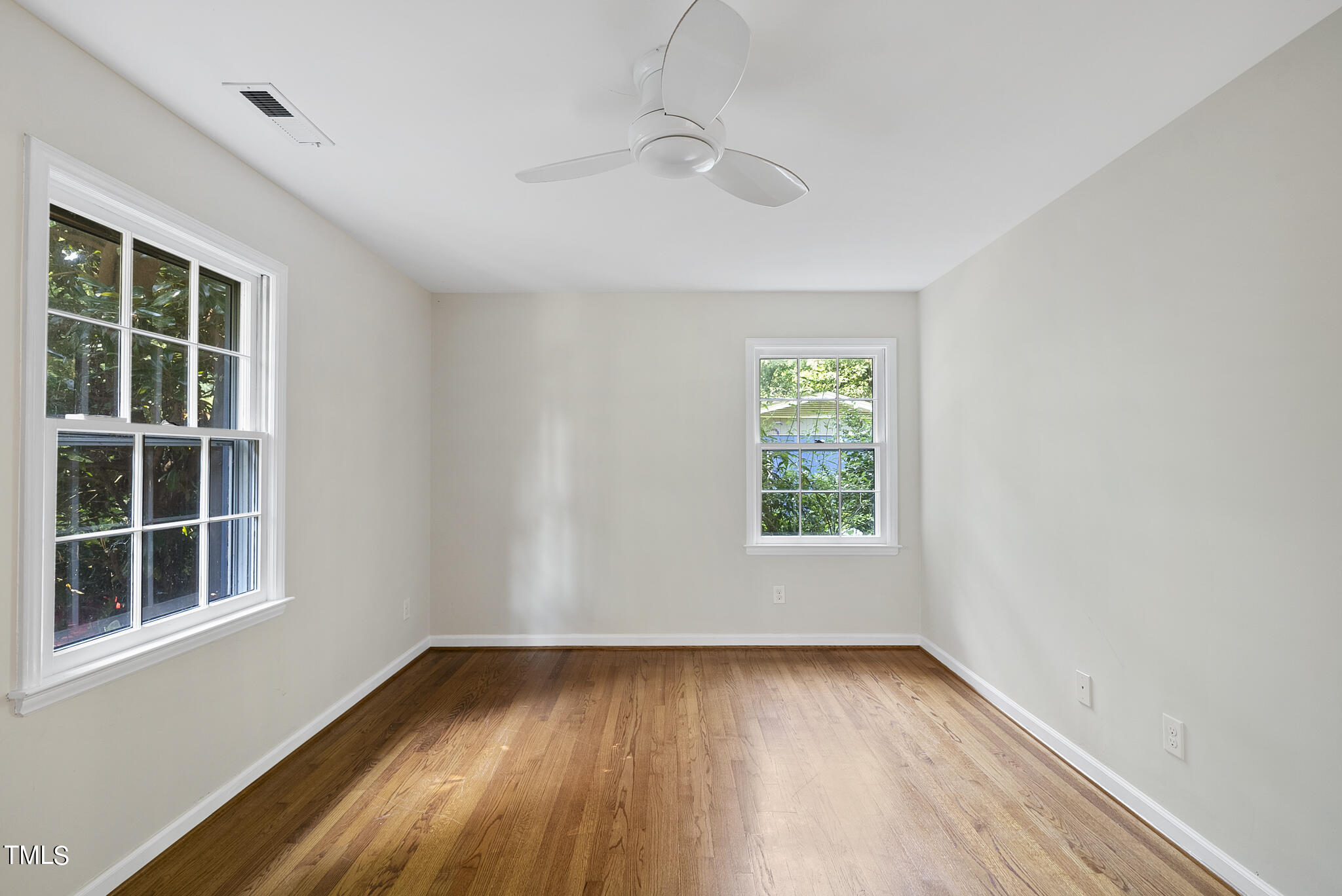 1705 Medfield Road Raleigh, NC 27607 - Photo 28 of 39 DSC02326