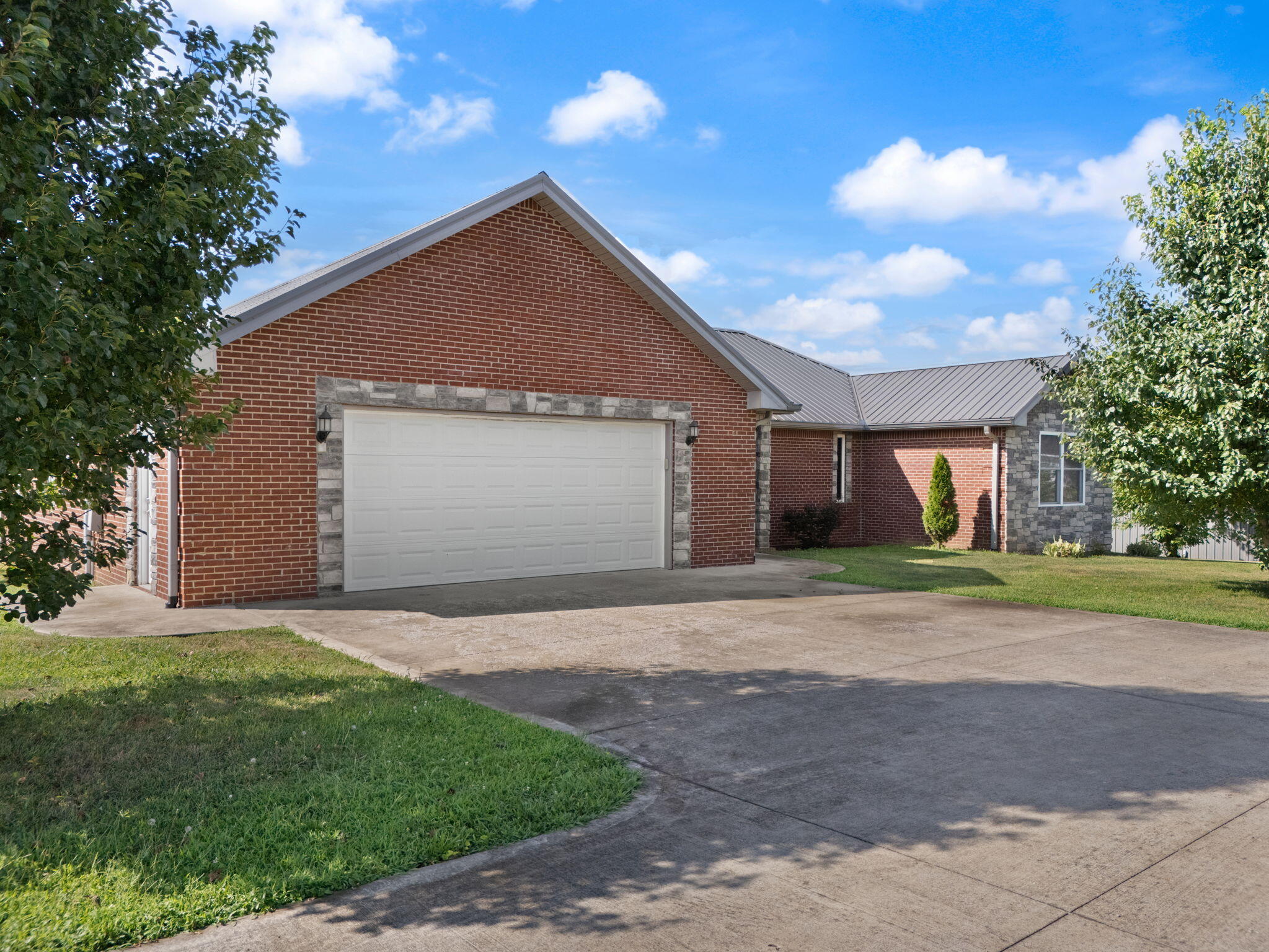 1468 Slate Branch Road Somerset, KY 42503 - Photo 17 of 56 44-web-or-mls-DJI_20250714172328_0168_D