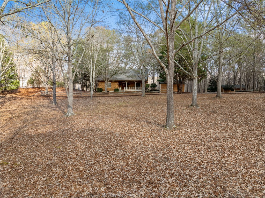 348 Peninsula Drive Anderson, SC 29626 - Photo 2 of 44