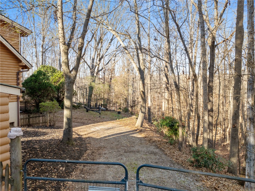 348 Peninsula Drive Anderson, SC 29626 - Photo 37 of 44