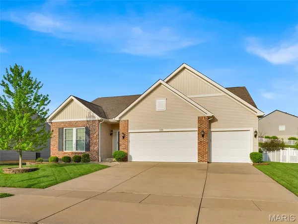 $370,000 | 539 Crystal Stream Drive, Wentzville, MO 63385