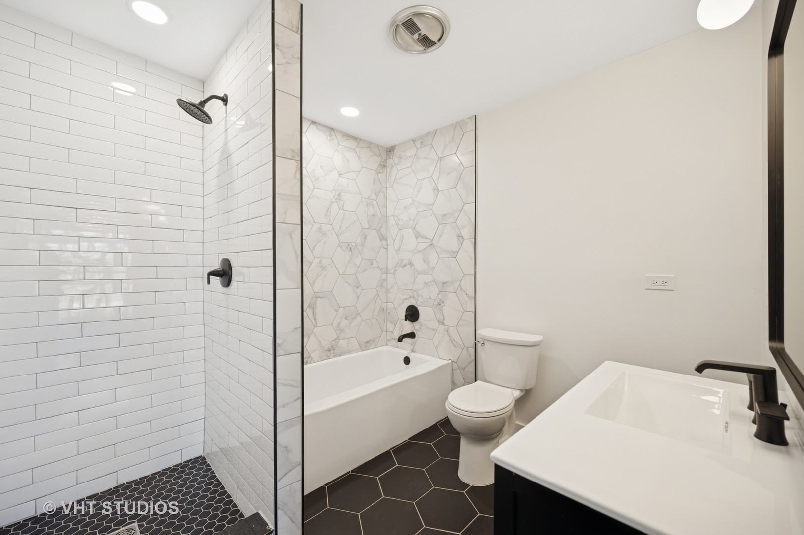 1203 Central Street, Unit B Evanston, IL 60201 - Photo 16 of 26