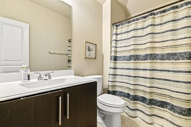 $2,300 | 2106 Blakehill Drive, Forney, TX 75126