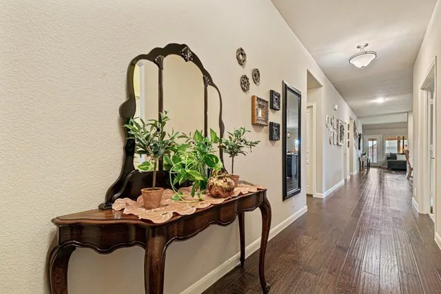 $2,300 | 2106 Blakehill Drive, Forney, TX 75126