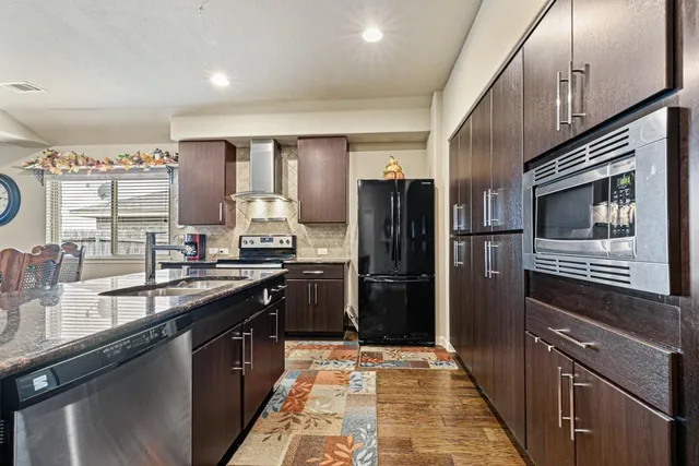 $2,300 | 2106 Blakehill Drive, Forney, TX 75126