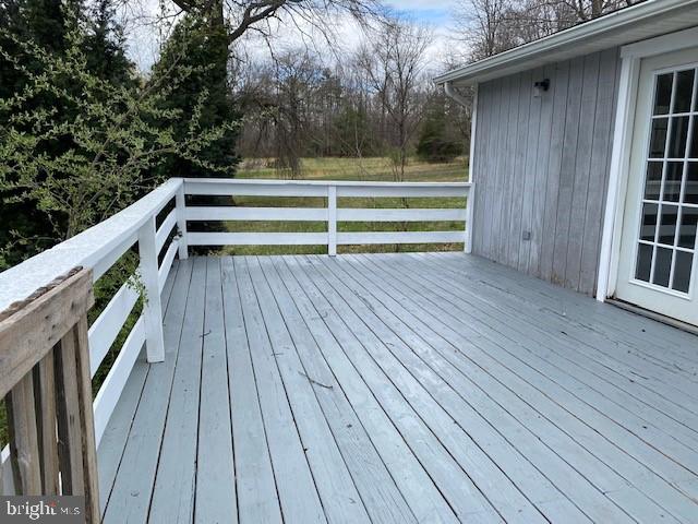 5476 Turkey Run Road Warrenton, VA 20187 - Photo 11 of 15 Deck freshly painted