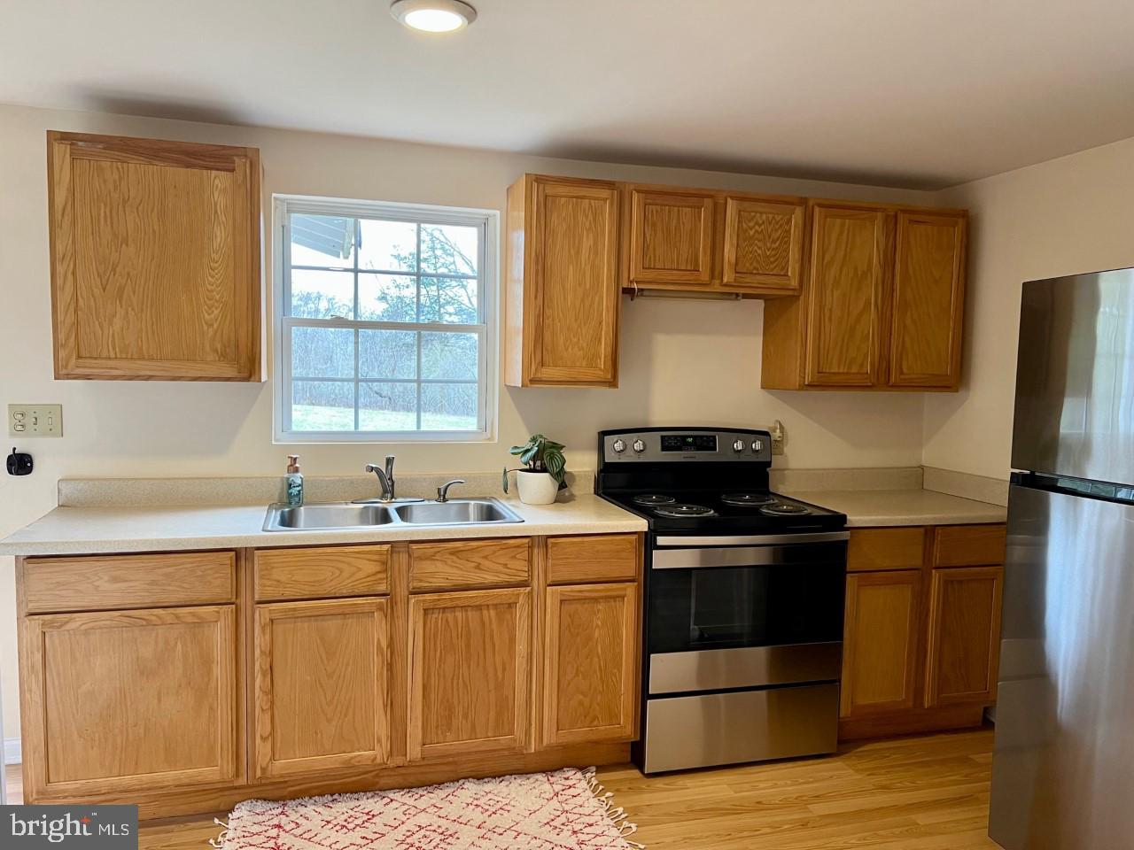 5476 Turkey Run Road Warrenton, VA 20187 - Photo 5 of 15 Brand New Appliances