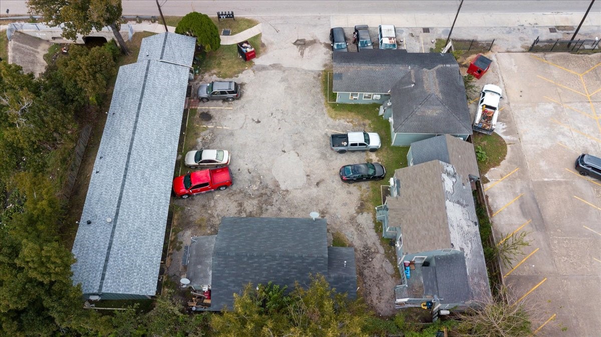 13928 Bandera Street Houston, TX 77015 - Photo 34 of 40 an aerial view of residential houses with outdoor space