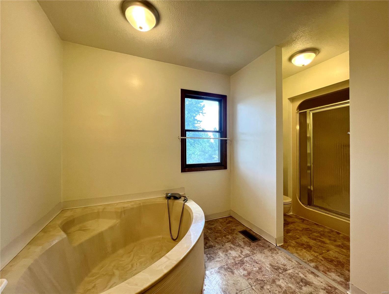 112 Sugarmill Road Troy, IL 62294 - Photo 16 of 28 Gallery Image 16