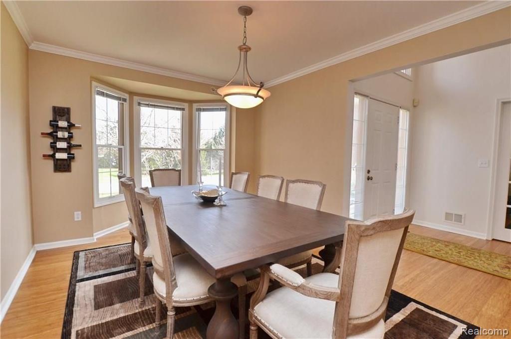 854 Dakota Rochester Hills, MI 48307 - Photo 14 of 32
