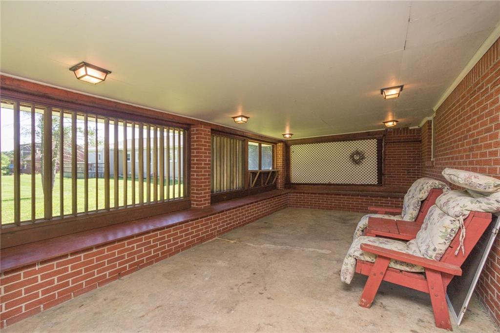 3150 Brodhead Road Aliquippa, PA 15001 - Photo 13 of 19 Great outside space!