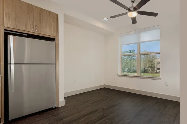 $1,257 | 8900 Six Pines Drive, Unit 569, The Woodlands, TX 77380