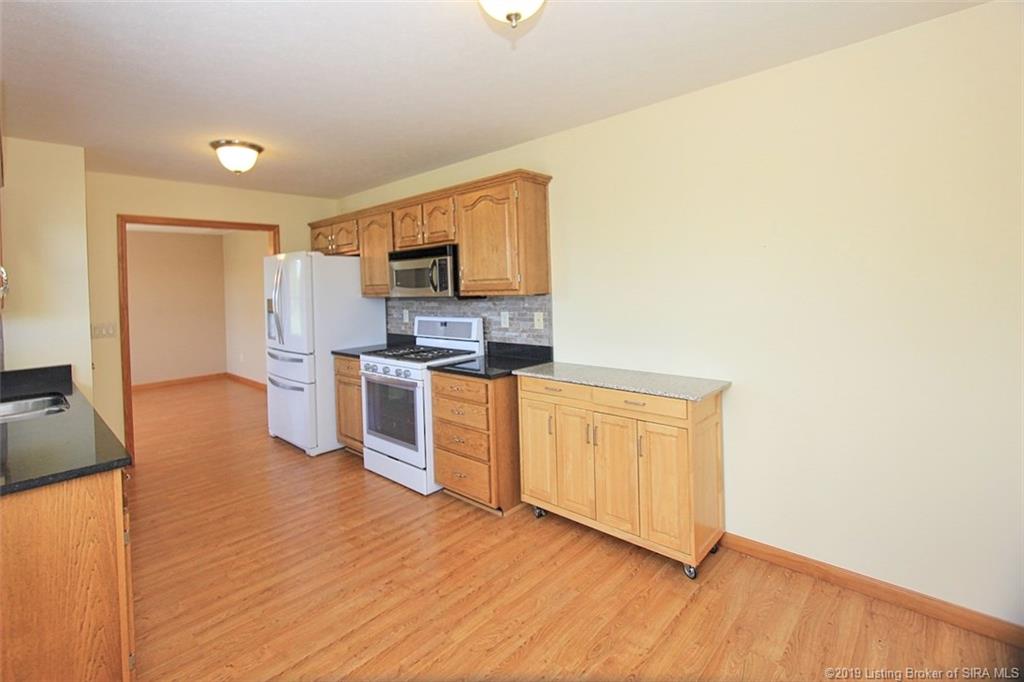 1109 Harvest Ridge Boulevard Memphis, IN 47143 - Photo 12 of 35 Gallery Image 12